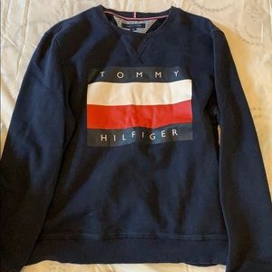 tommy Hilfiger sweater